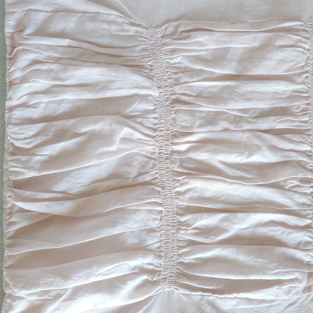 Donna Karan Euro Sham Smocked Pink Cotton Pillow Cover Romantic Valentines 2pcs - Picture 8 of 12